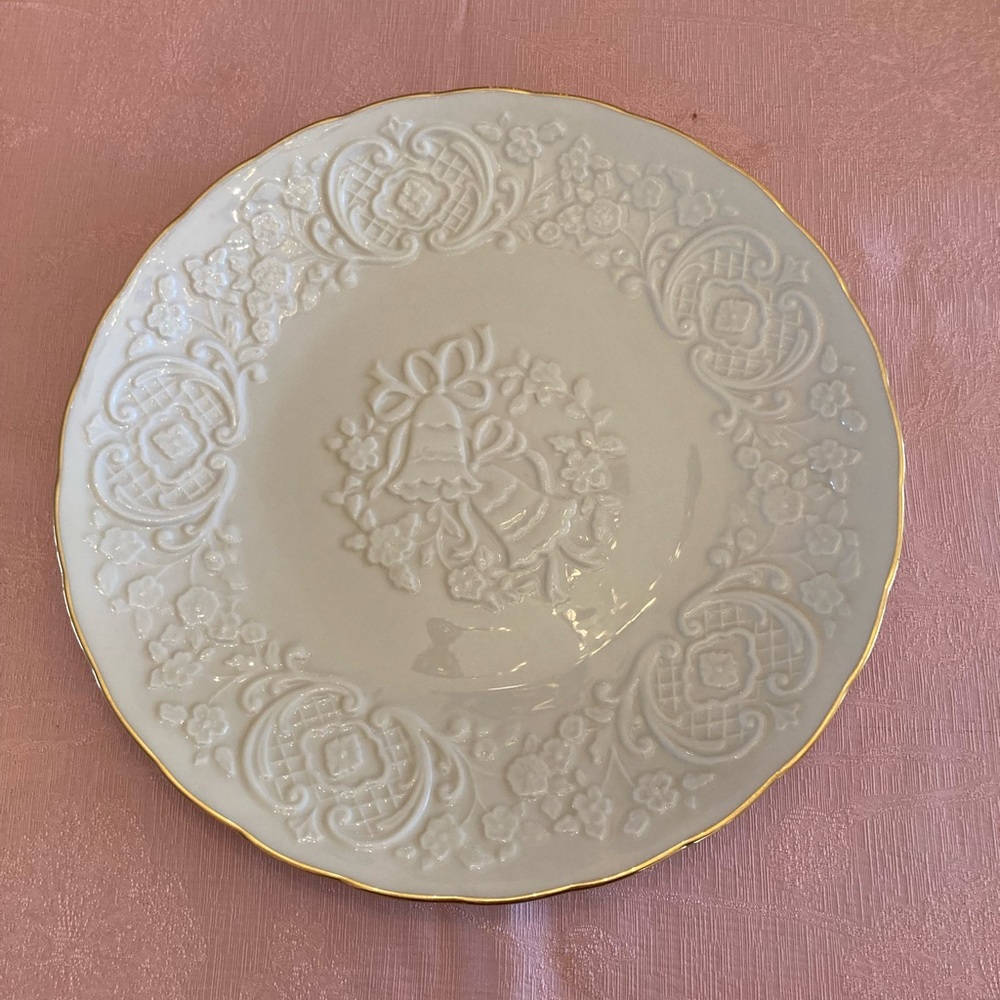 Lenox Marriage Plate. Excellent condition
